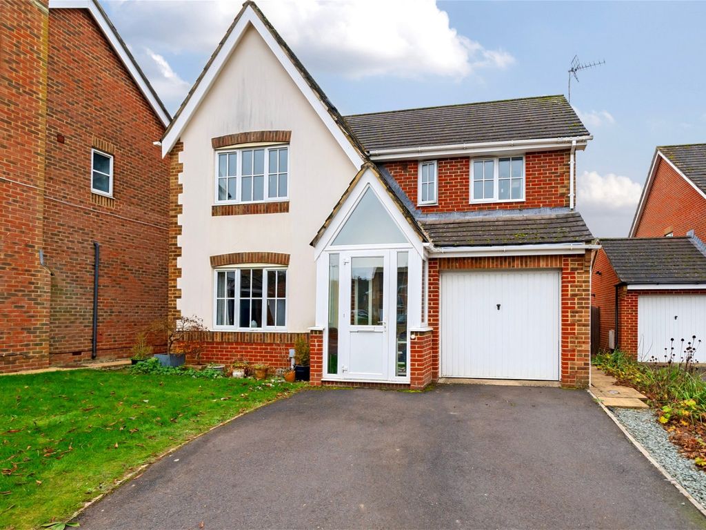 4 bed detached house for sale in Aldworth Drive, Salisbury