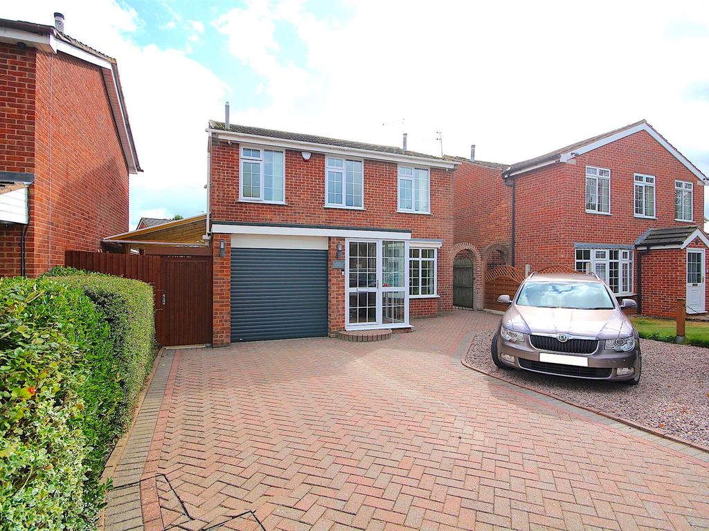 4 bed detached house for sale in Quenby Crescent, Syston LE7, £350,000