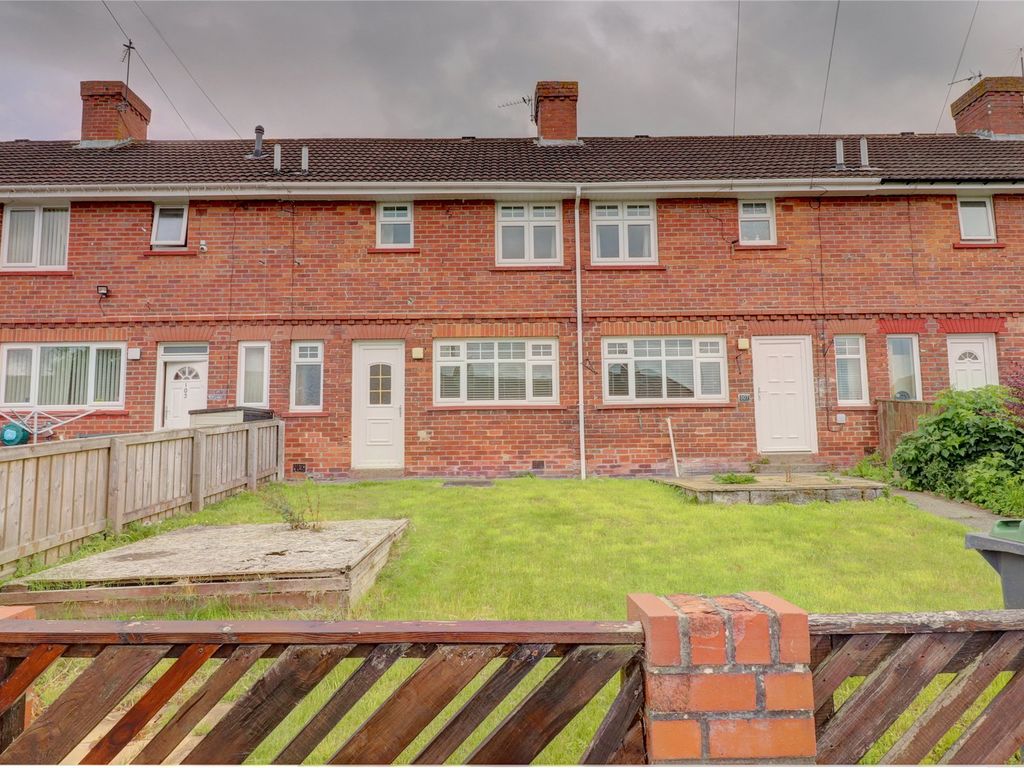4 bed terraced house for sale in Dorset Crescent, Moorside, Consett DH8