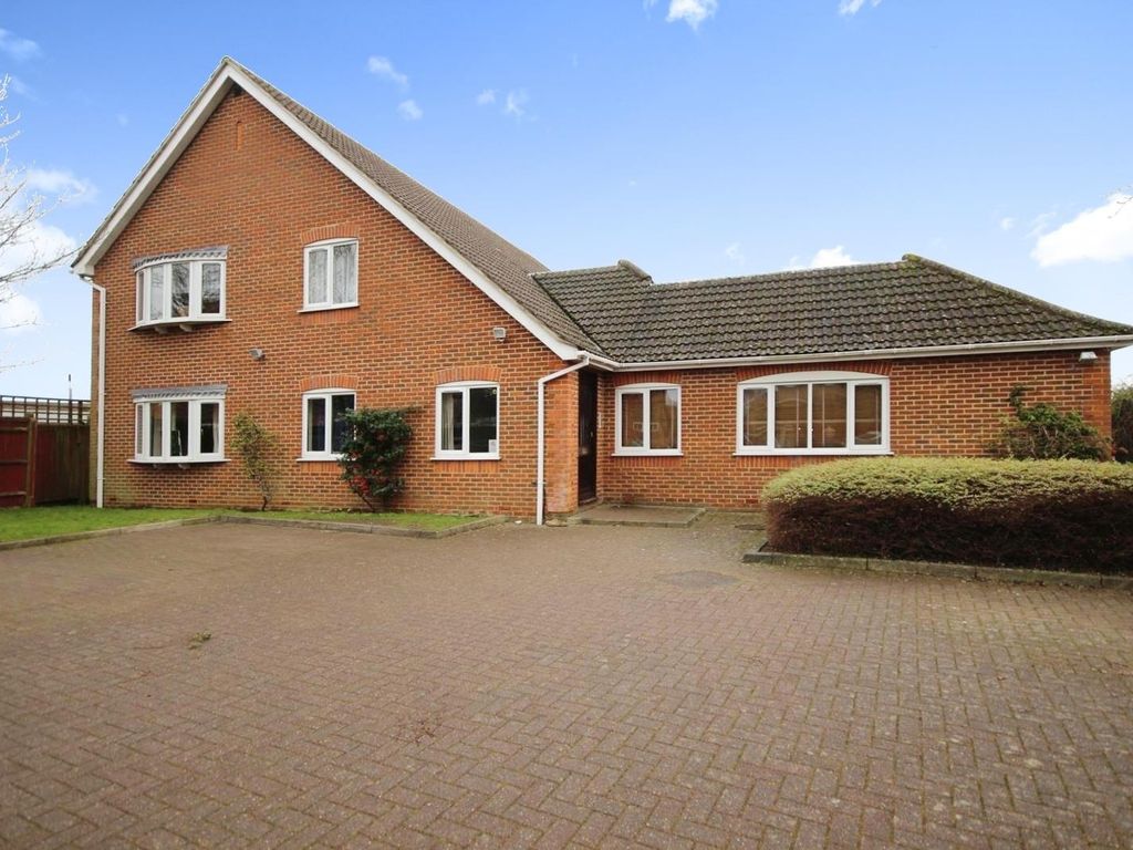 2 bed flat for sale in Longfield Road, Twyford, Reading RG10 Zoopla