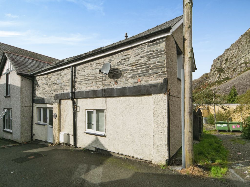 2 bed semidetached house for sale in Y Brif Heol, Blaenau Ffestiniog