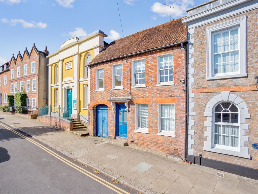 4 bed town house for sale in High Street, Hungerford, Berkshire RG17, £
