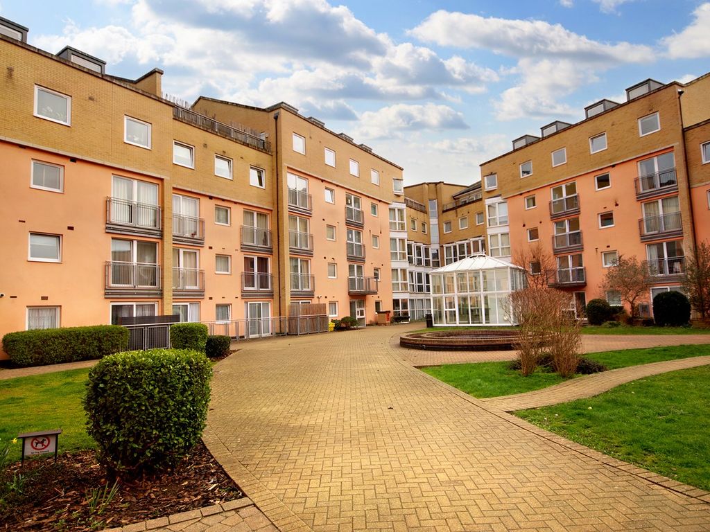 2 bed flat for sale in Wooldridge Close, Feltham TW14 Zoopla