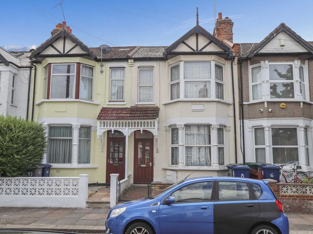 3 bed terraced house for sale in Chambers Gardens, East Finchley