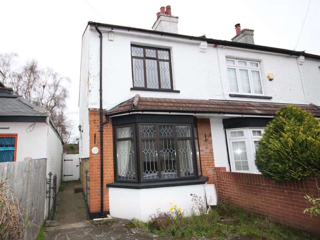3 bed end terrace house for sale in St. Johns Road, Petts Wood