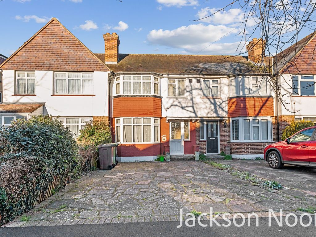 3 bed terraced house for sale in River Way, Ewell Court KT19, £475,000