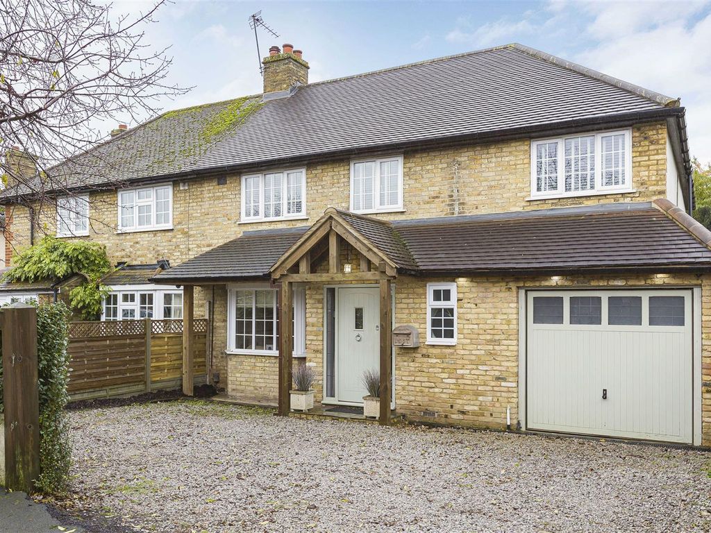 4 bed semidetached house for sale in St. Margarets Road, Stanstead