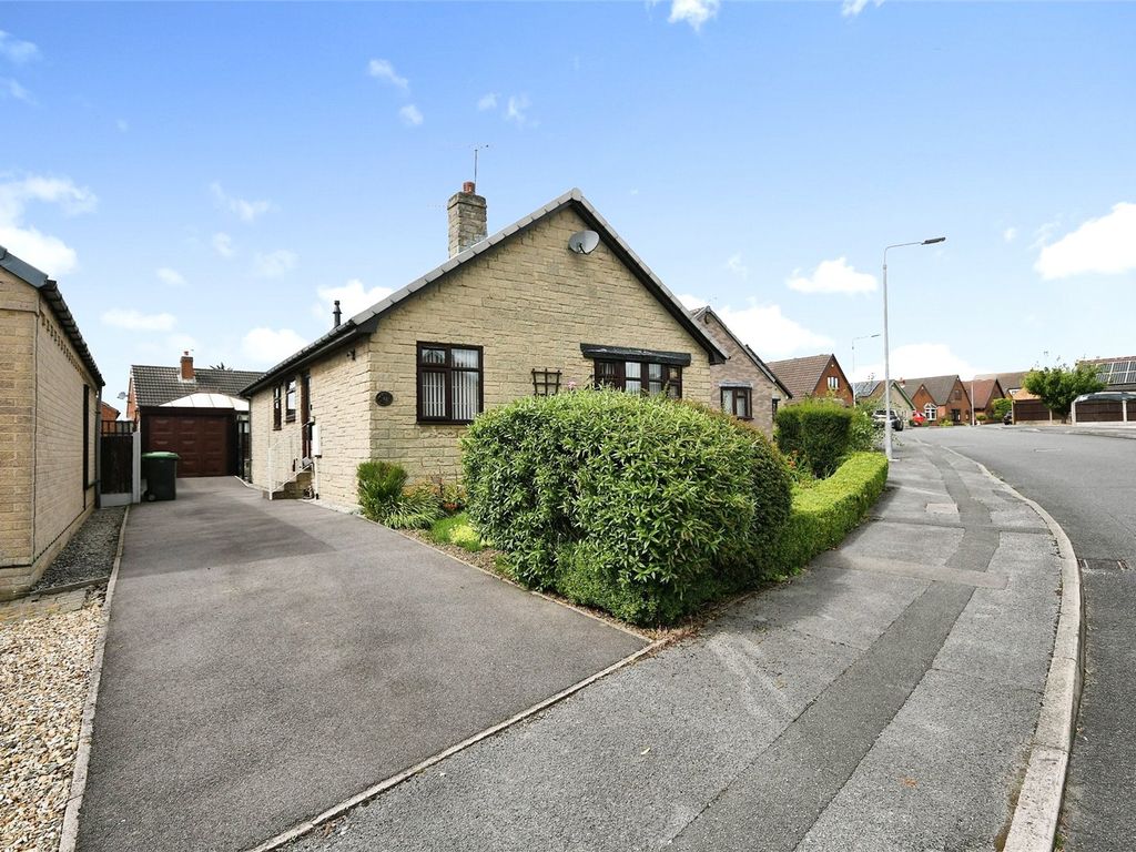 3 bed bungalow for sale in The Green, Huthwaite, SuttonInAshfield