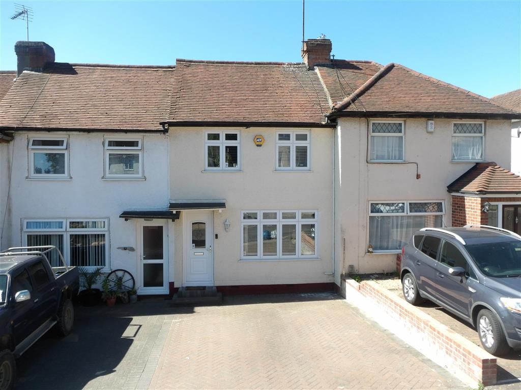 2 bed terraced house for sale in Woodstock Road, Strood, Rochester