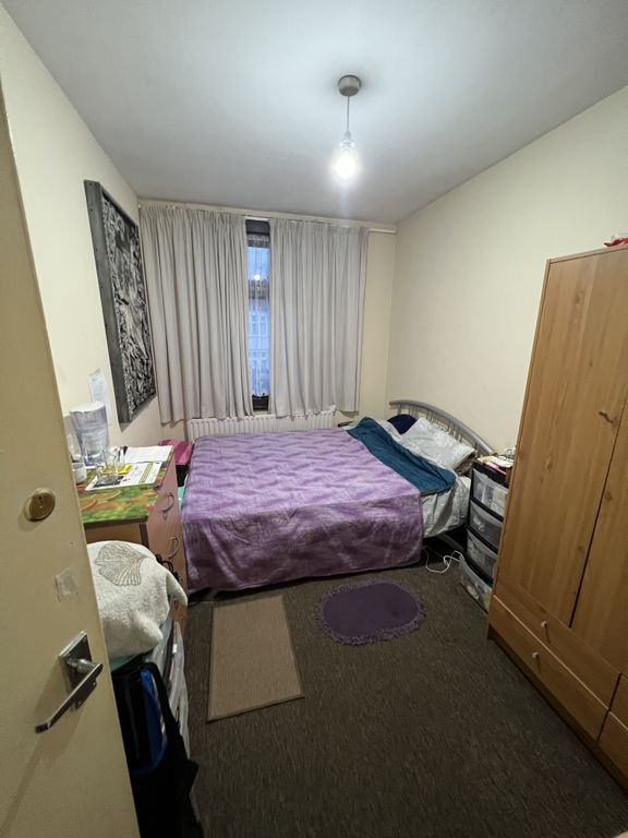 5 bed terraced house to rent in Ley Street, Ilford IG1 Zoopla