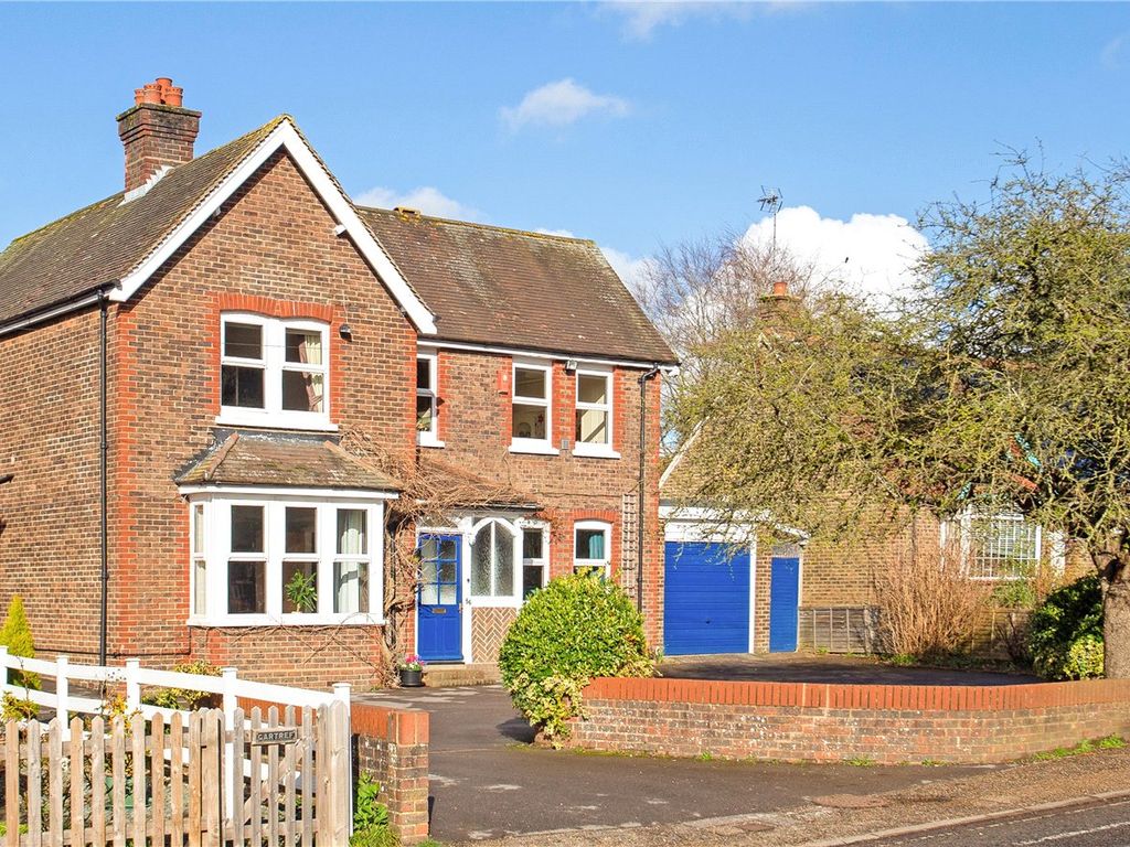 4 bed detached house for sale in Parsonage Road, Horsham, West Sussex