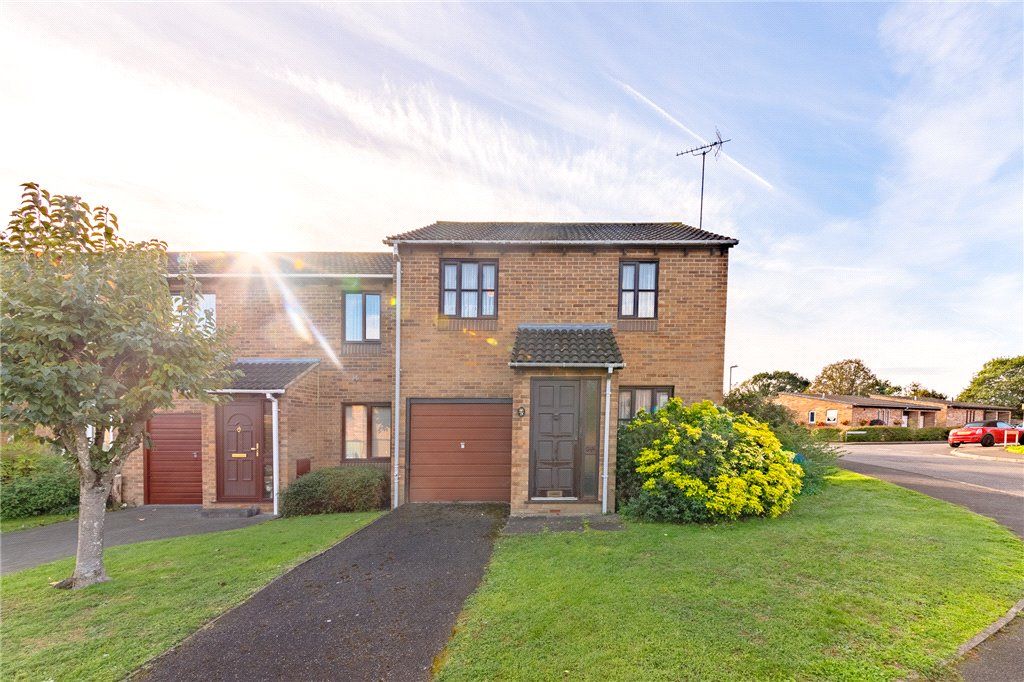 3 bed semidetached house for sale in Ravenglass Close, Lower Earley