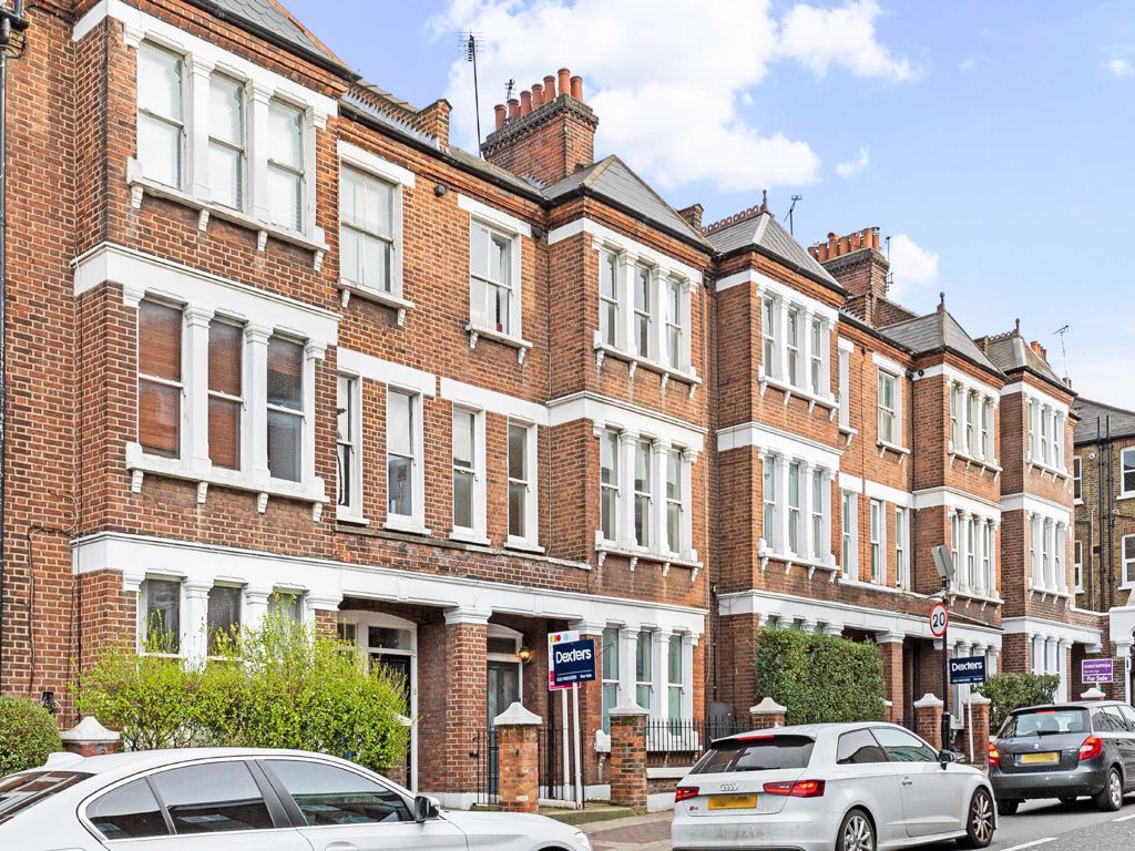 3 bed flat for sale in Latchmere Road, London SW11 Zoopla