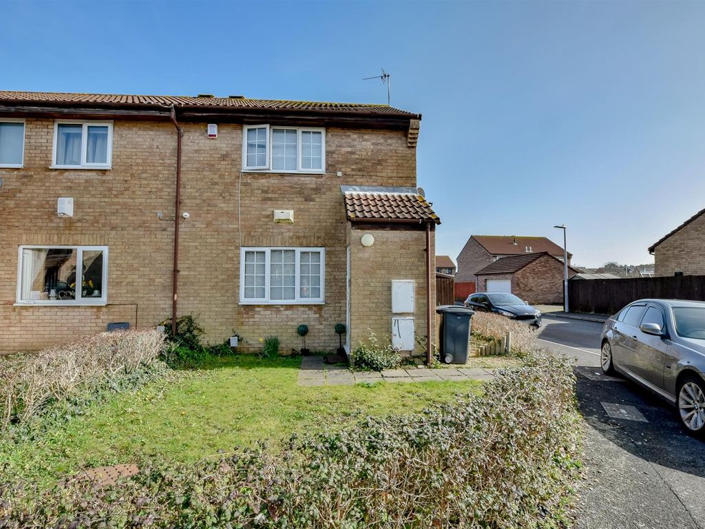 2 bed end terrace house for sale in Meadow Vale, Barry CF63 Zoopla