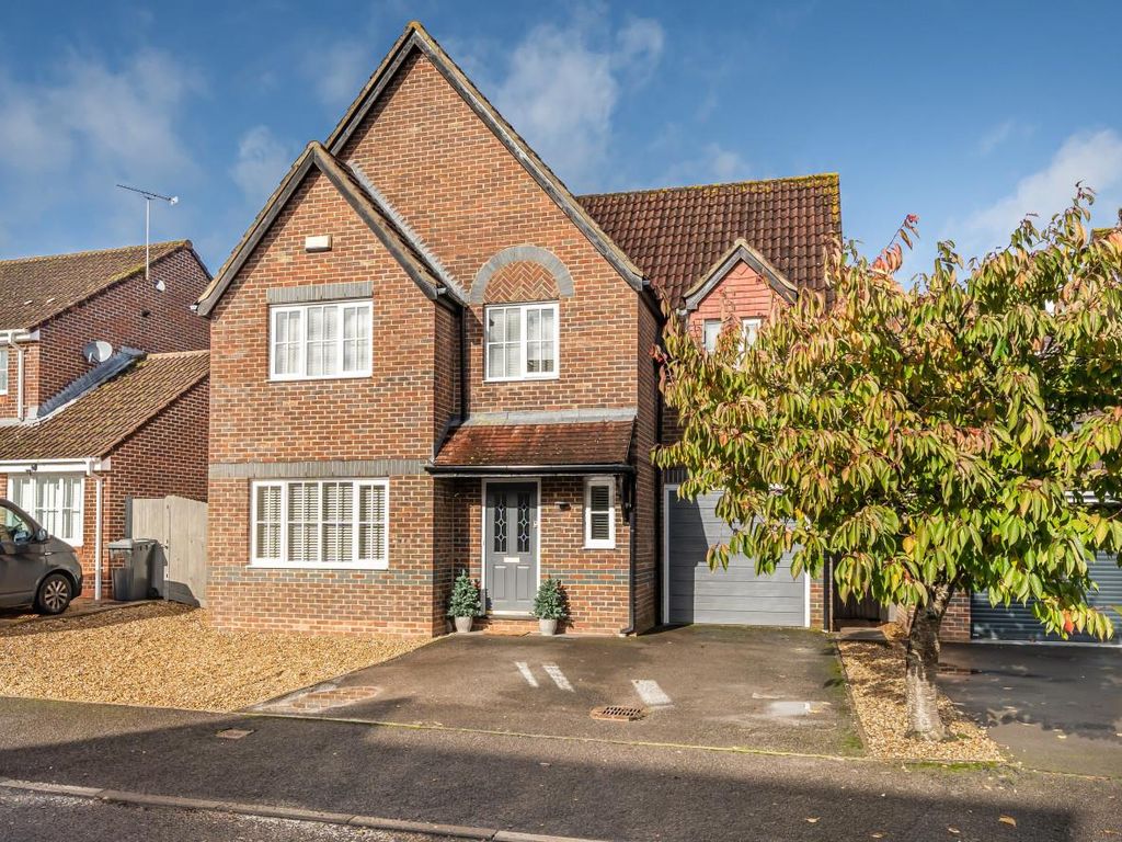 4 bed detached house for sale in Harvest Road, Kightwood Park, Chandler