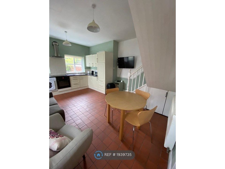 3 bed semidetached house to rent in Wigan Road, Ormskirk L39, £498 pcm