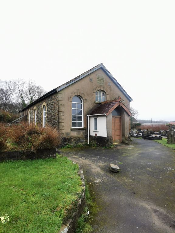 3 bed property for sale in 28 Bryn Road, Waunarlwydd, Swansea SA5, £