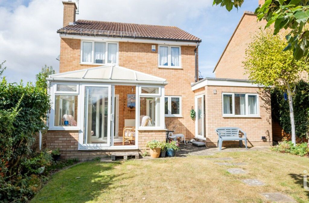 4 bed detached house for sale in Mayfield Park, Stortford CM23