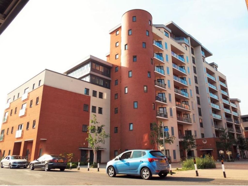 2 bed flat to rent in Grays Place, Slough SL2 Zoopla