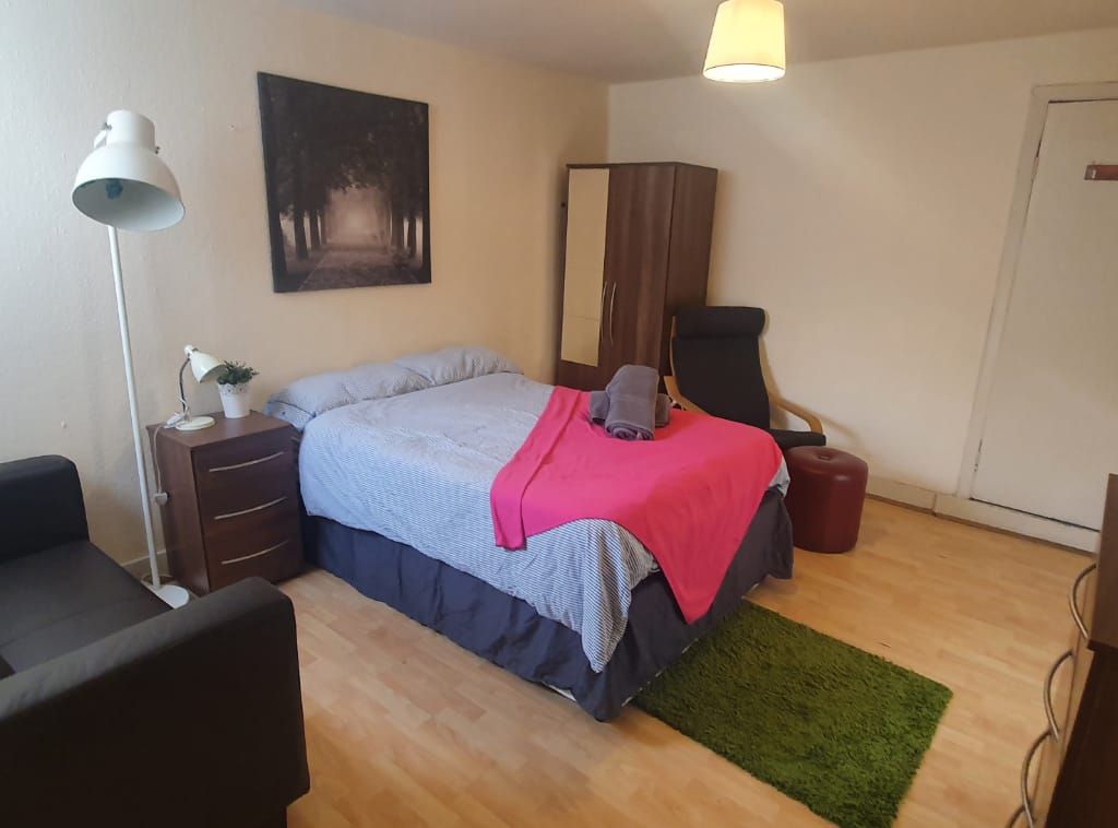 Studio to rent in St Pauls Avenue, Willesden Green NW2 Zoopla