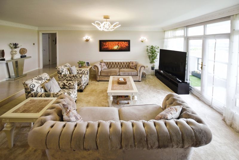 3 bed flat for sale in Montagu Court, Gosforth, Newcastle Upon Tyne NE3