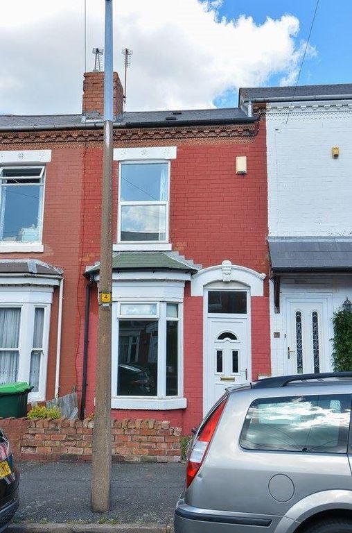 2 bed terraced house to rent in Gladys Road, Smethwick, West Midlands