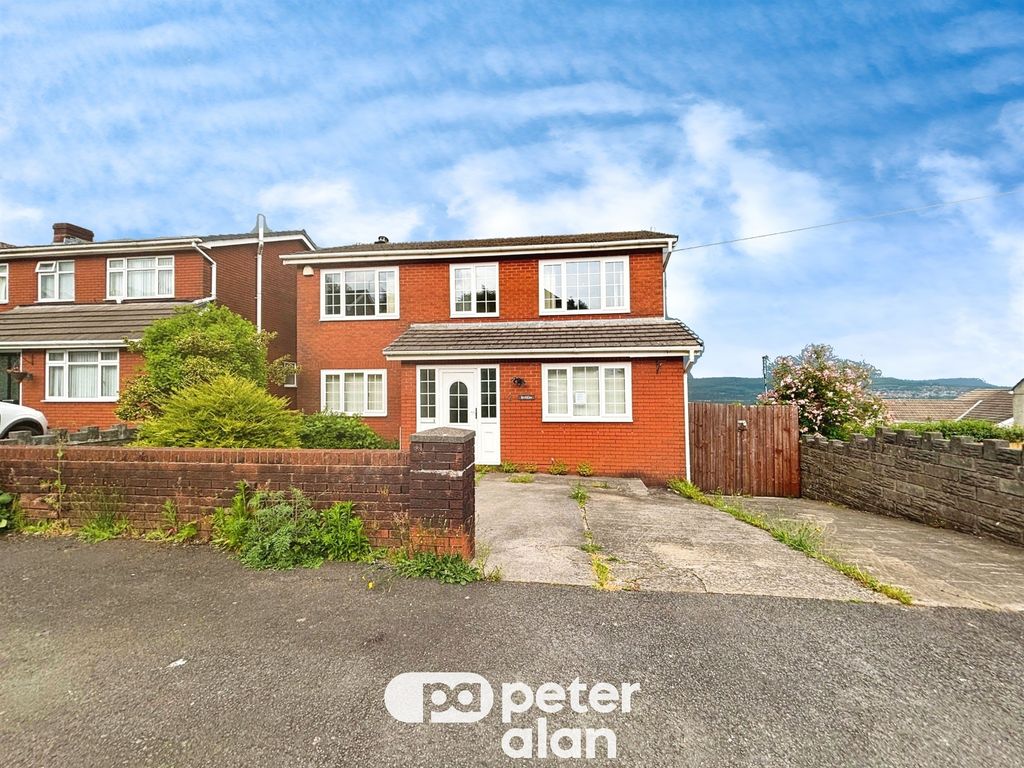 4 bed detached house for sale in Francis Road, Morriston, Swansea SA6