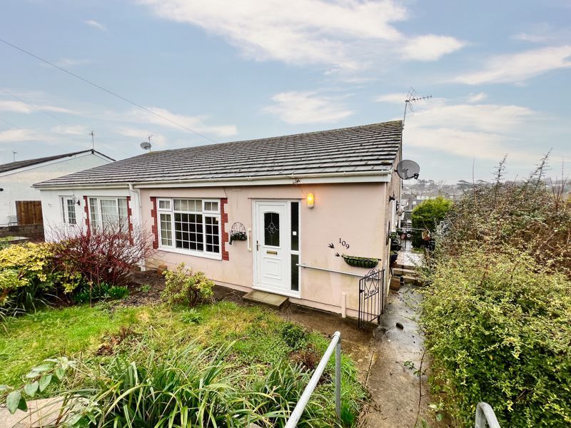 2 bed semidetached bungalow for sale in 109 HeolYBardd, Bridgend