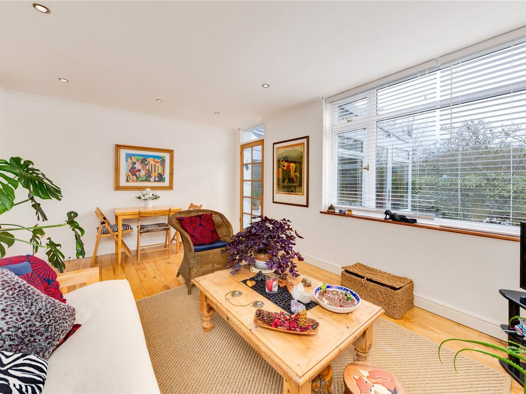 3 bed terraced house for sale in Peterstow Close, Southfields, London