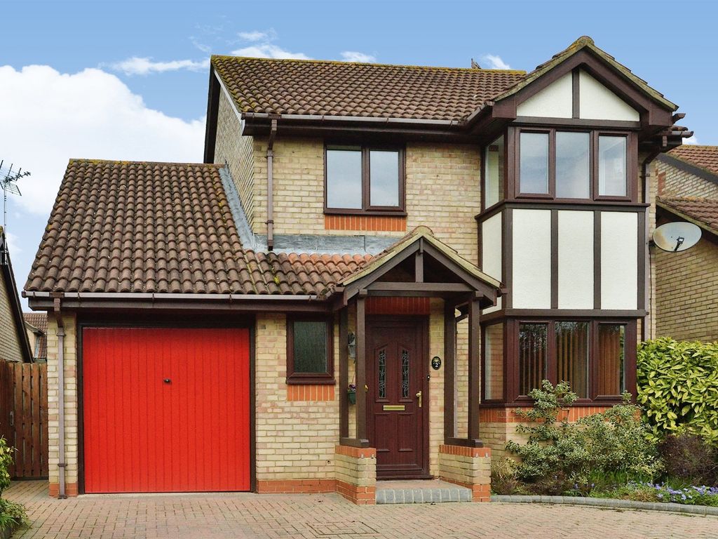 3 bed detached house for sale in Sparsholt Close, Emerson Valley