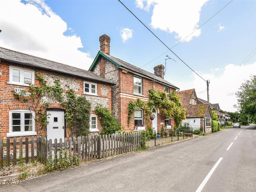 2 bed cottage for sale in Appleshaw, Andover SP11 Zoopla