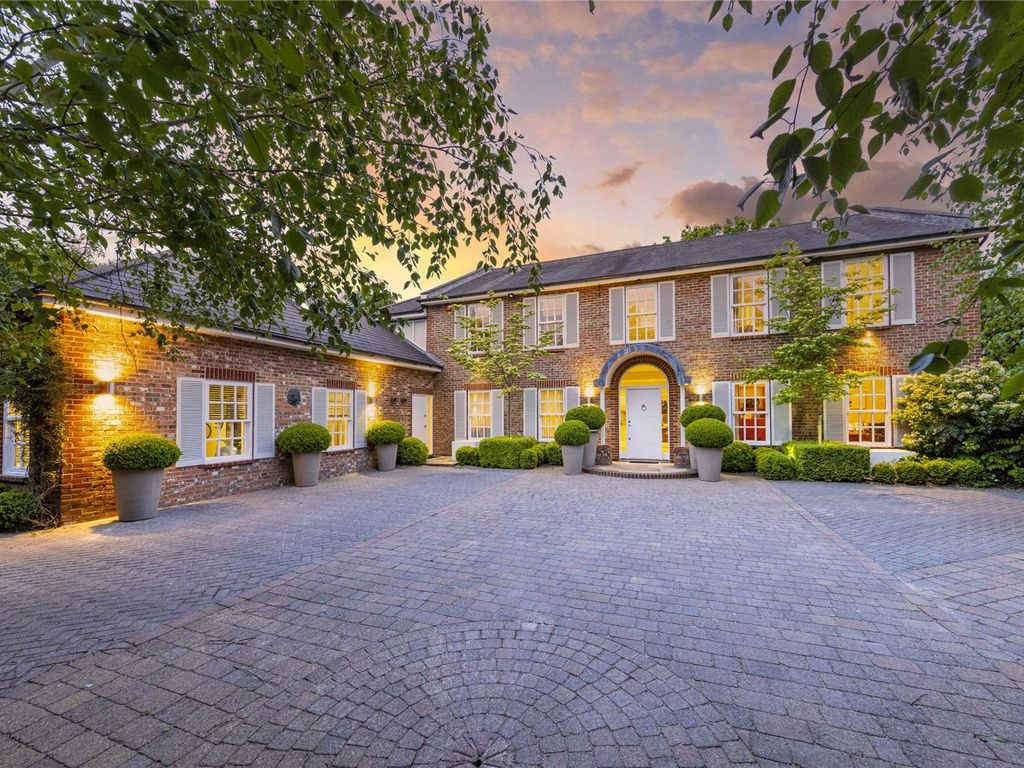 6 bed detached house for sale in Warren Road, Kingston Upon Thames