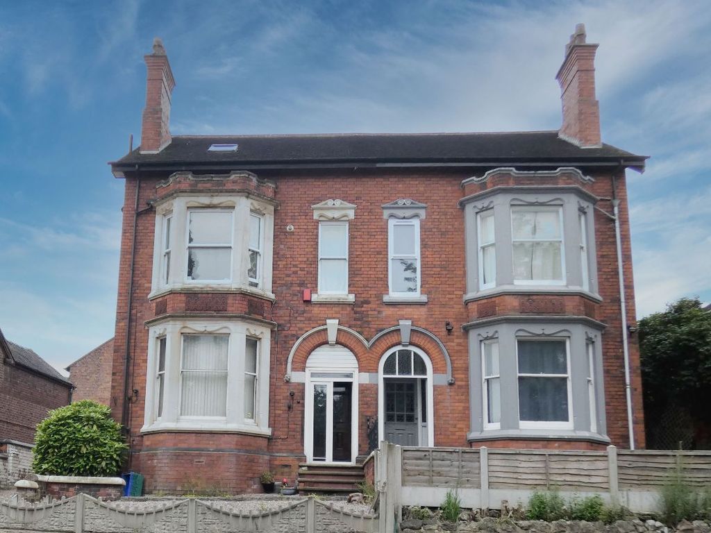 1 bed flat to rent in Hartshill Road, Hartshill, Stoke On Trent ST4, £