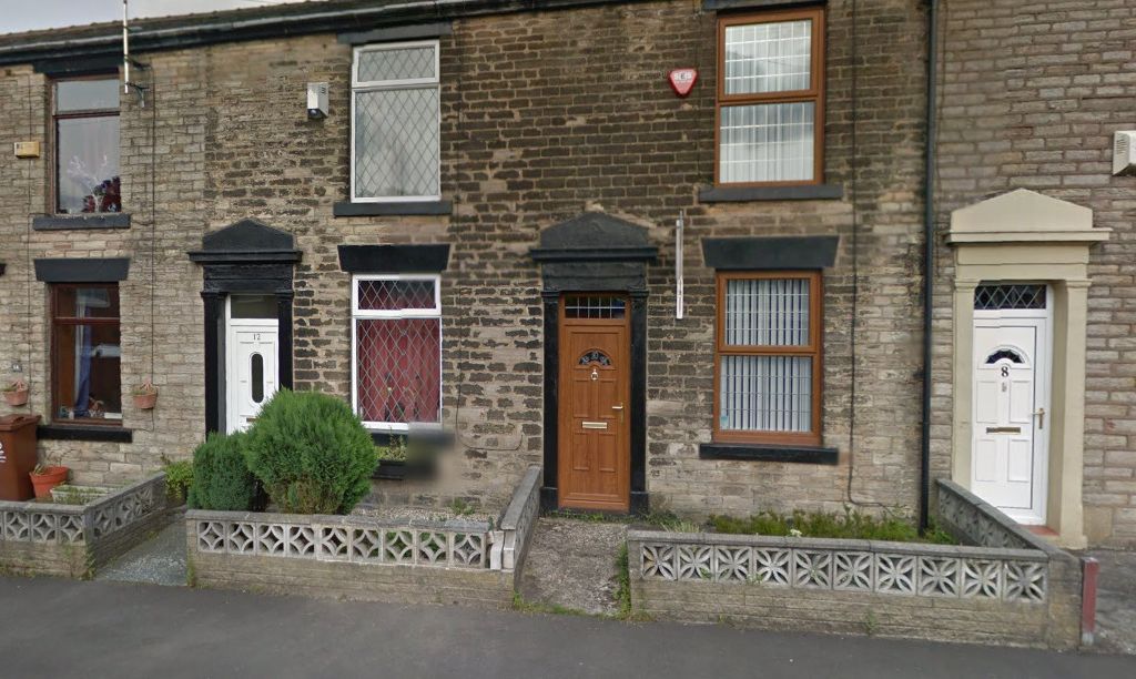 3 bed terraced house for sale in Jubilee Road, Middleton M24, £35,000