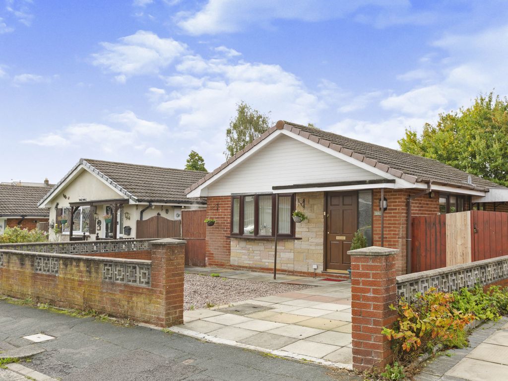 2 bed detached bungalow for sale in Amesbury Drive, Winstanley, Wigan