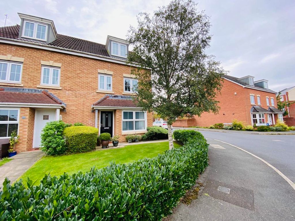 4 bed town house for sale in Aycliffe Drive, Buckshaw Village, Chorley