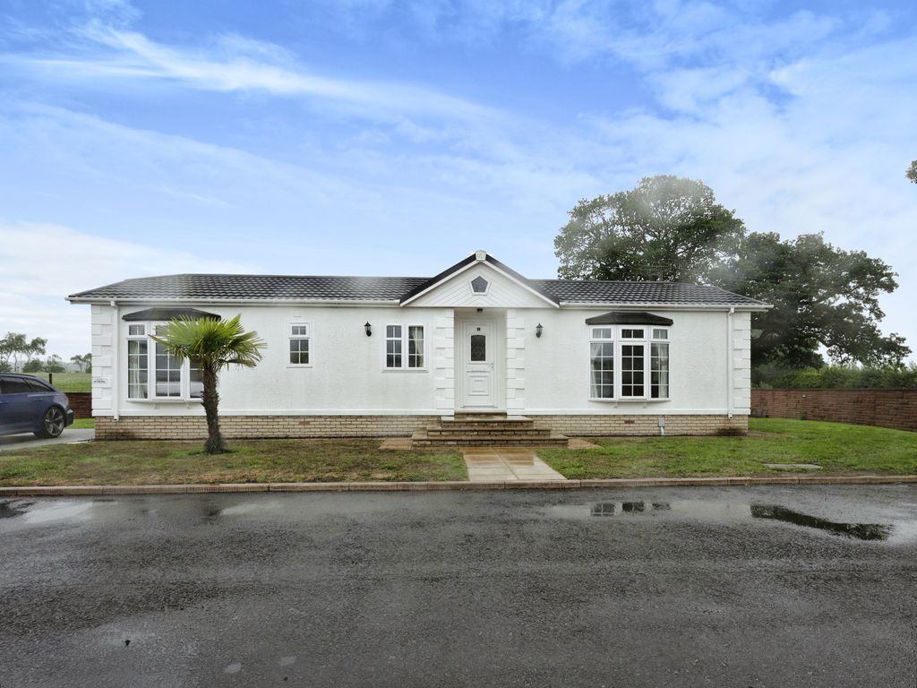 3 bed lodge for sale in Johnstonebridge, Lockerbie DG11, £185,000 Zoopla