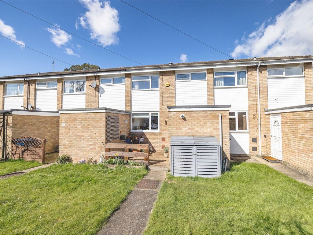 3 bed terraced house for sale in Ellison Close, Windsor SL4 Zoopla