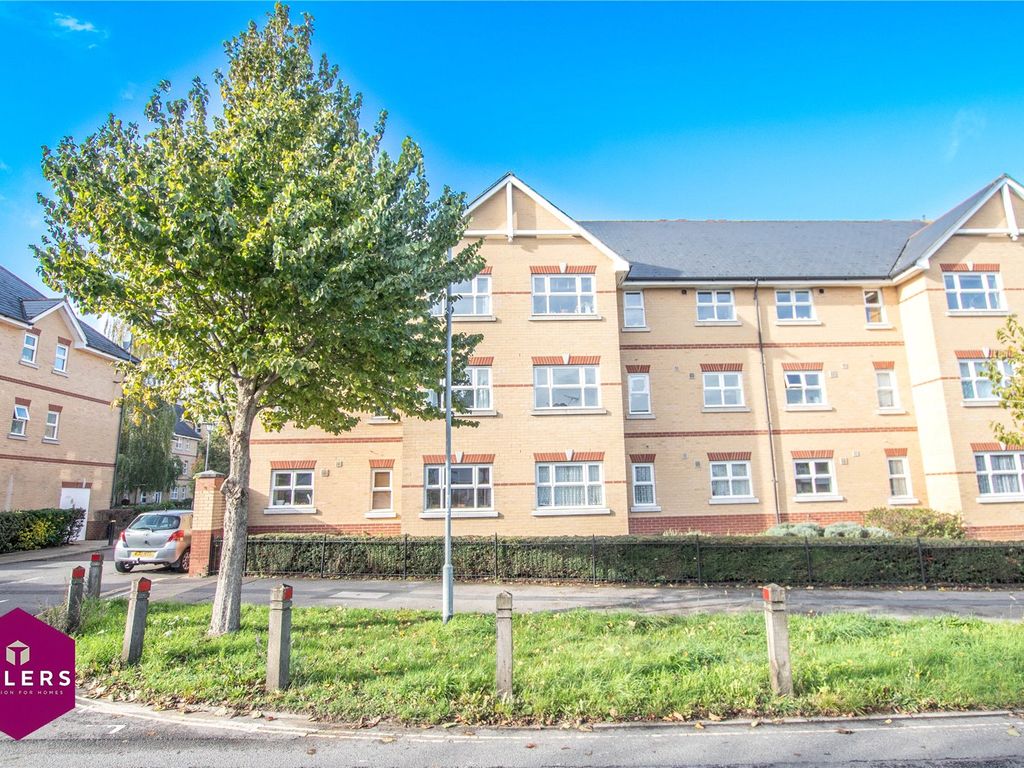 2 bed flat for sale in Cromwell Road, Cambridge, Cambridgeshire CB1, £