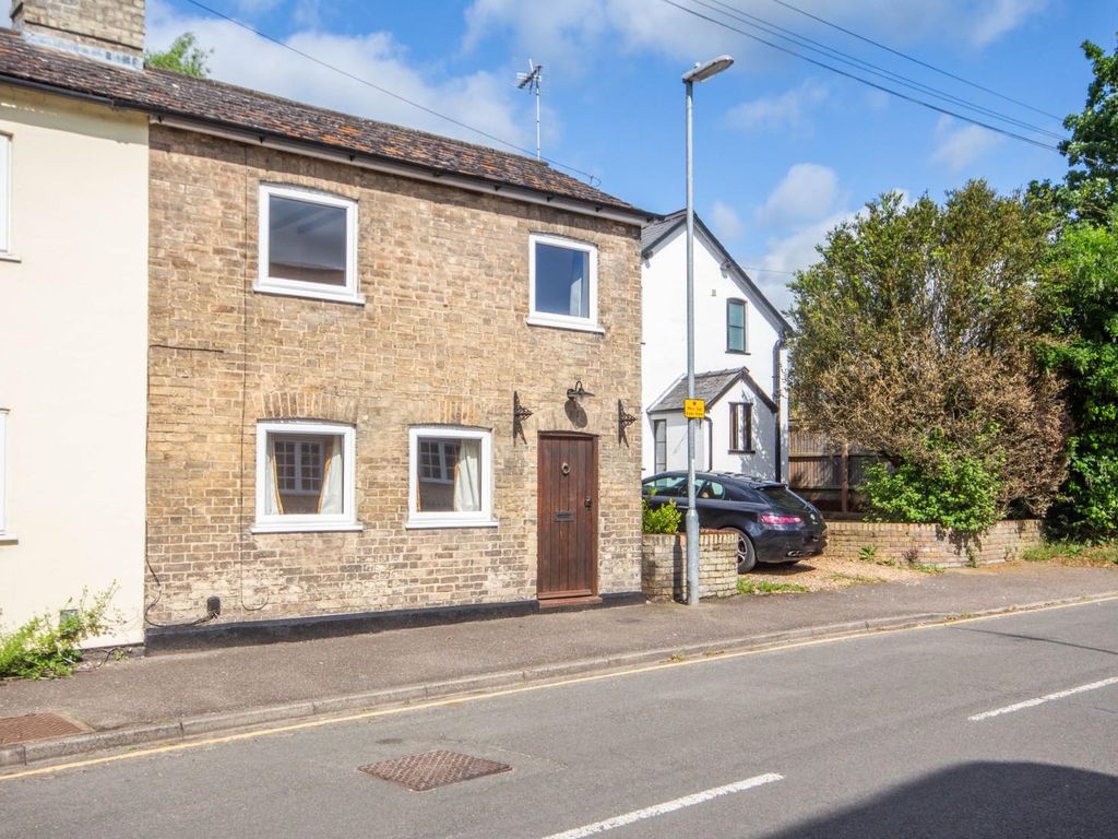 3 bed semidetached house to rent in Church Street, Stapleford