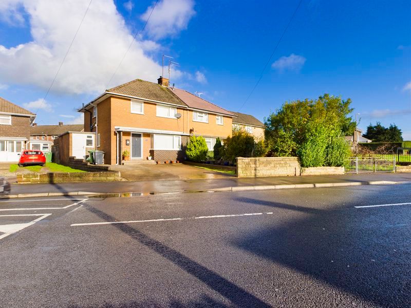 3 bed semidetached house for sale in Burnham Avenue, Llanrumney
