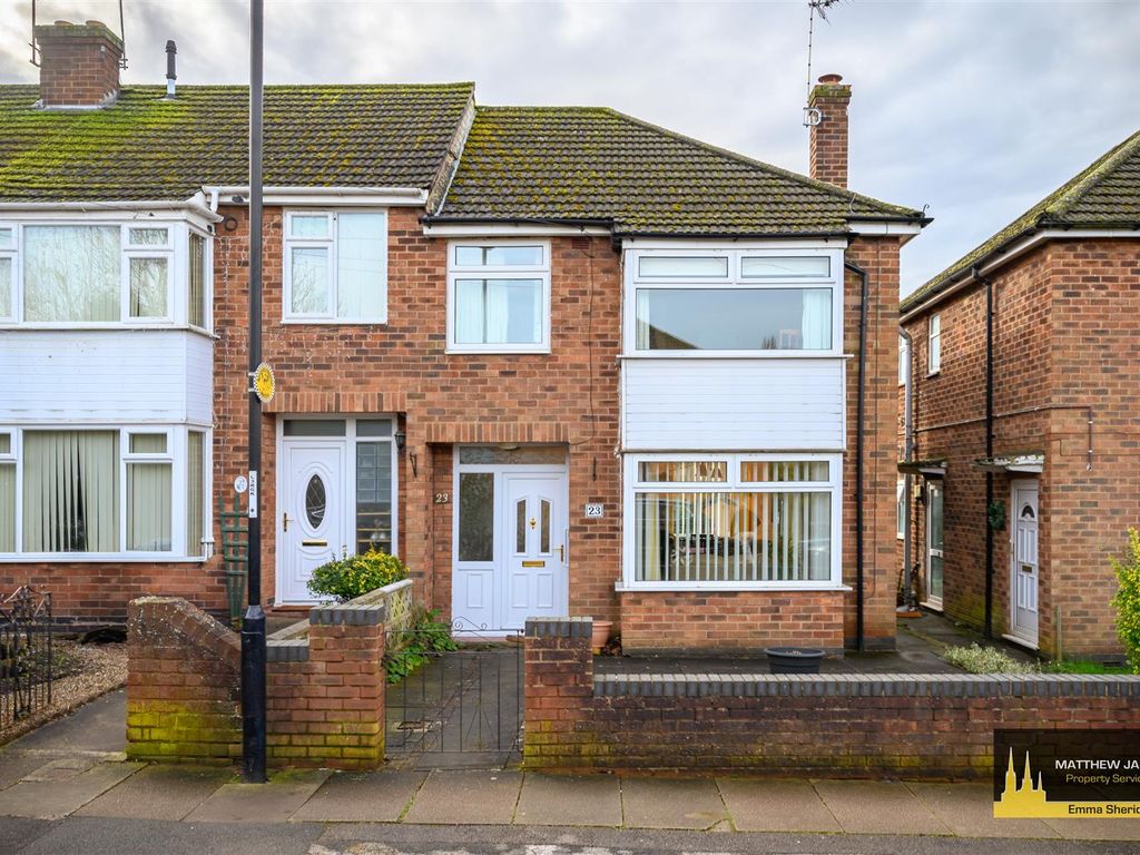 3 bed end terrace house for sale in Sunnybank Avenue, Willenhall
