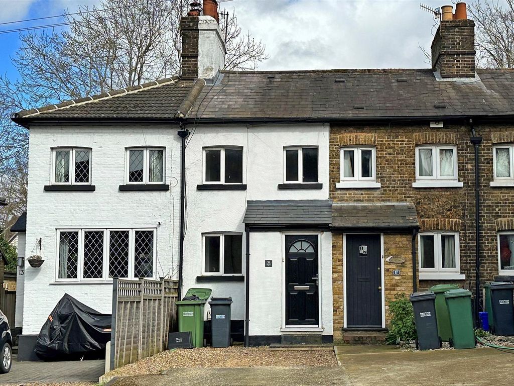 2 bed terraced house for sale in Redstone Hill, Redhill RH1, £350,000