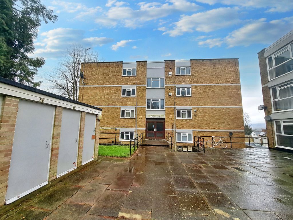 2 bed flat for sale in South Terrace, Dorking, Surrey RH4 Zoopla