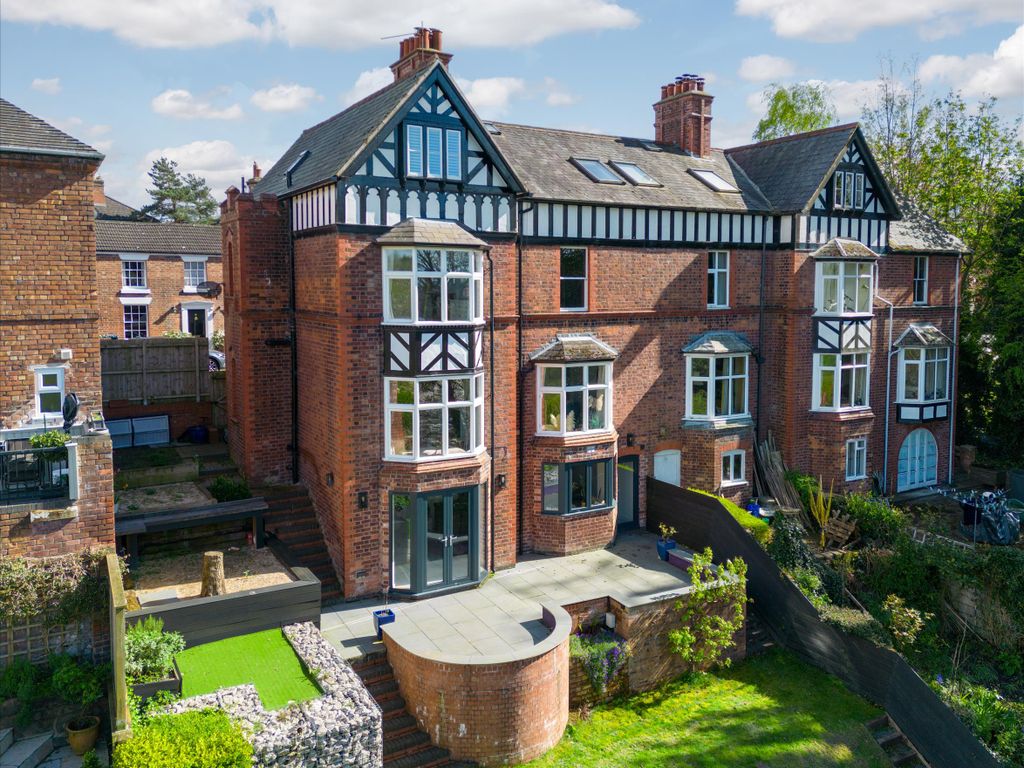 6 bed detached house for sale in Underdale Road, Shrewsbury, Shropshire