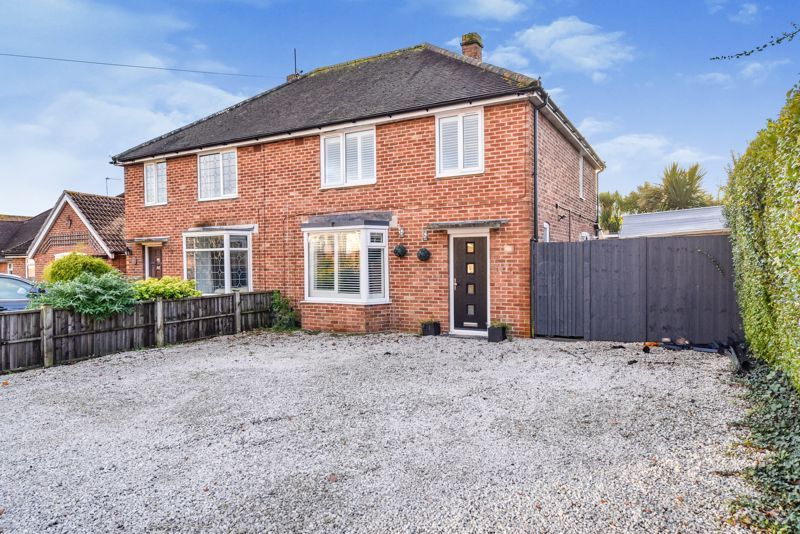 3 bed semidetached house for sale in Stakes Hill Road, Waterlooville