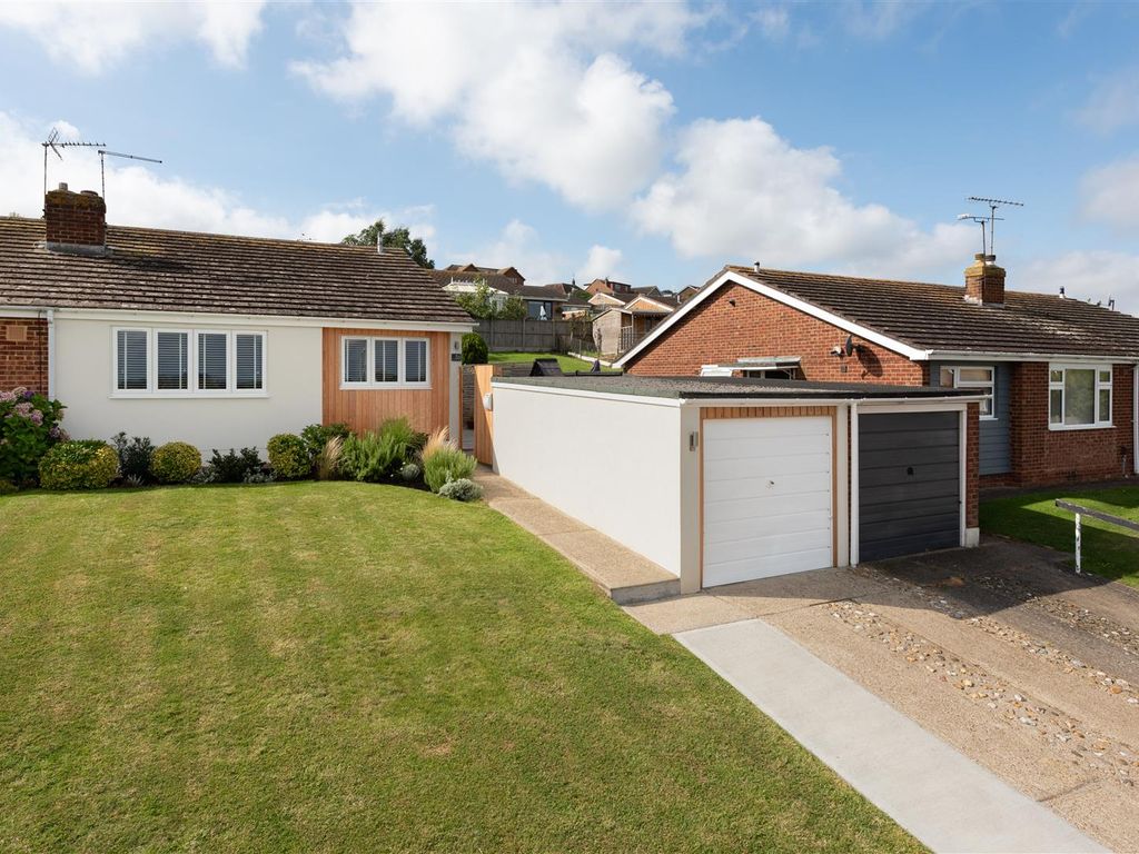 2 bed semidetached bungalow for sale in Shearwater Avenue, Seasalter