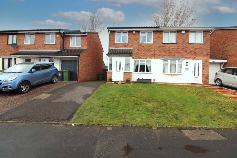 2 bed semidetached house for sale in Gurnard Close, Willenhall WV12