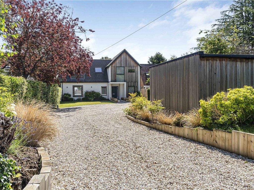 4 bed detached house for sale in Oxford Road, Abingdon, Oxfordshire