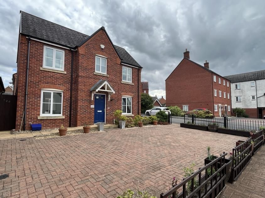 4 bed detached house for sale in Salford Way, Church Gresley